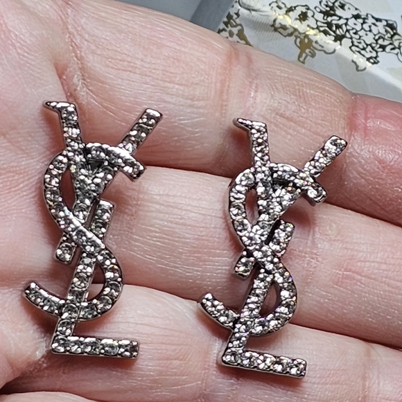 <AUTH> Saint Laurent Silver Faceted Logo Earrings Stamped New - Picture 5 of 7